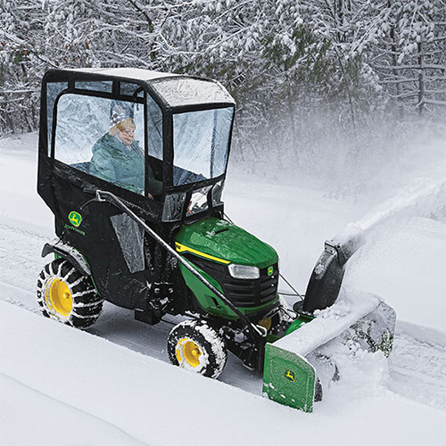 Découvrez nos tracteurs à pelouse