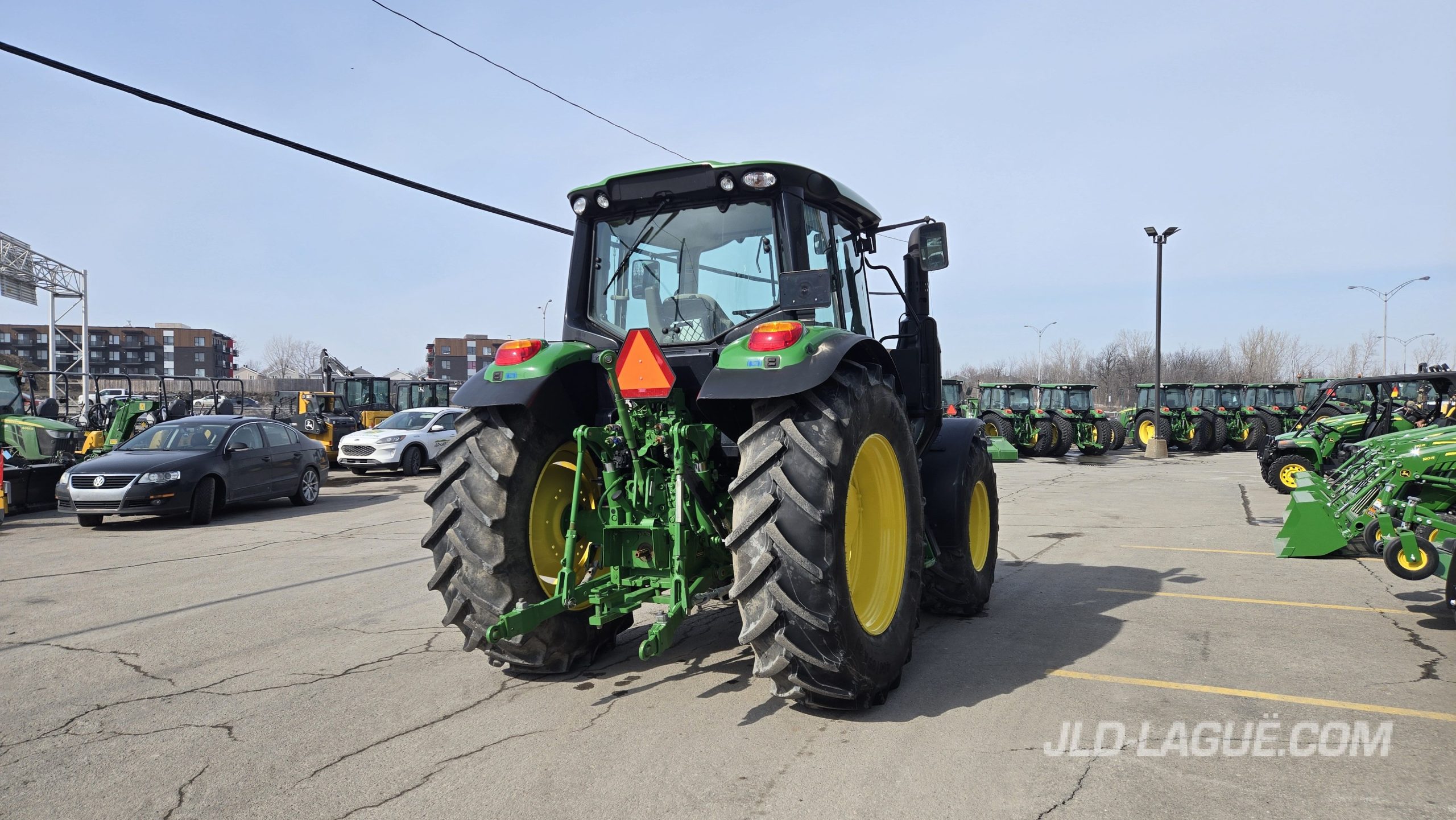JD 6120M IVT 4X4 CAB TLS,