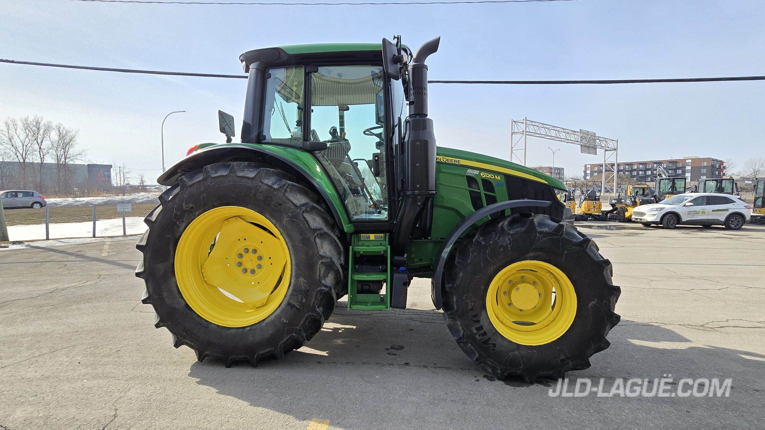 JD 6120M IVT 4X4 CAB TLS,