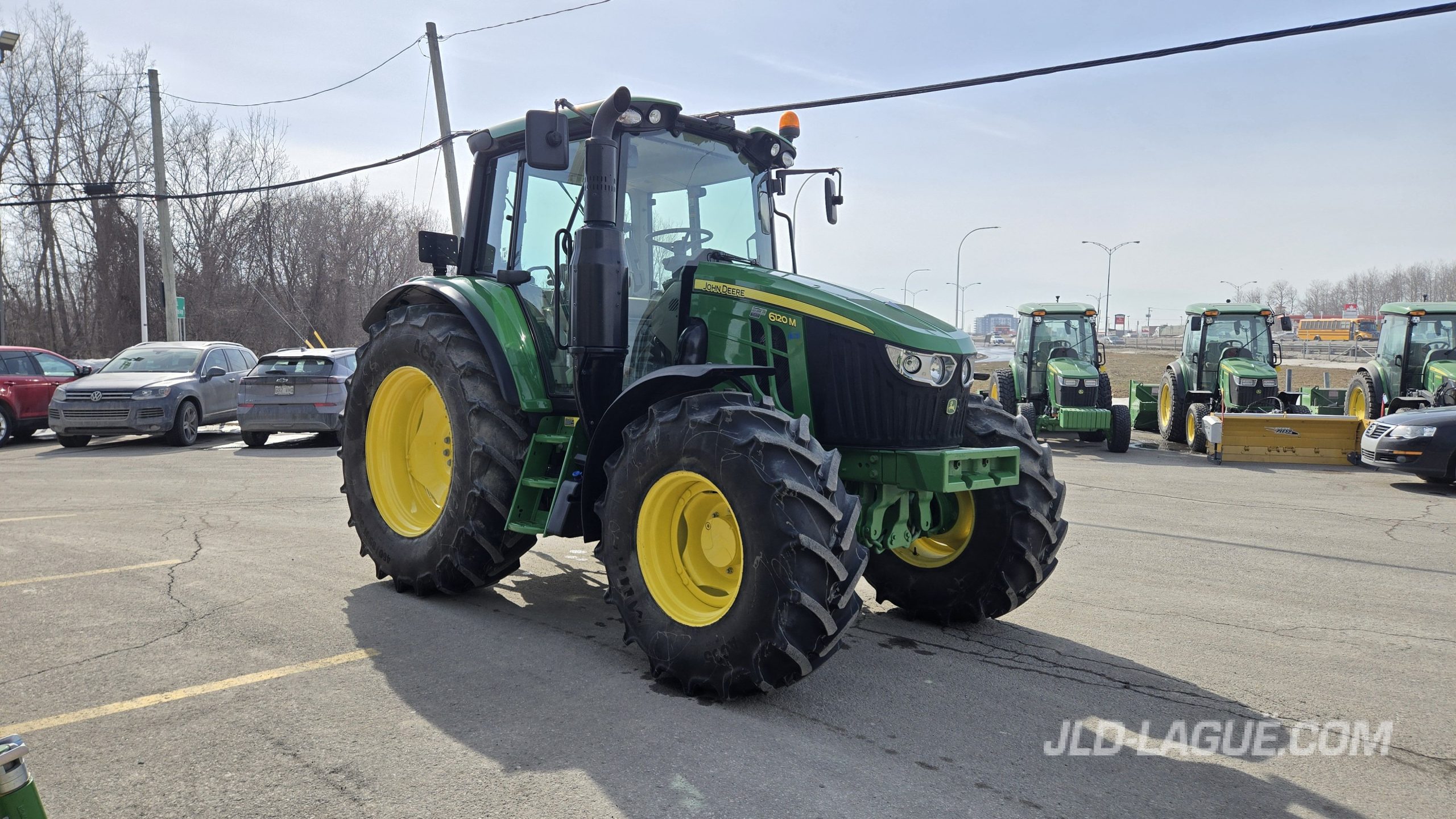JD 6120M IVT 4X4 CAB TLS,