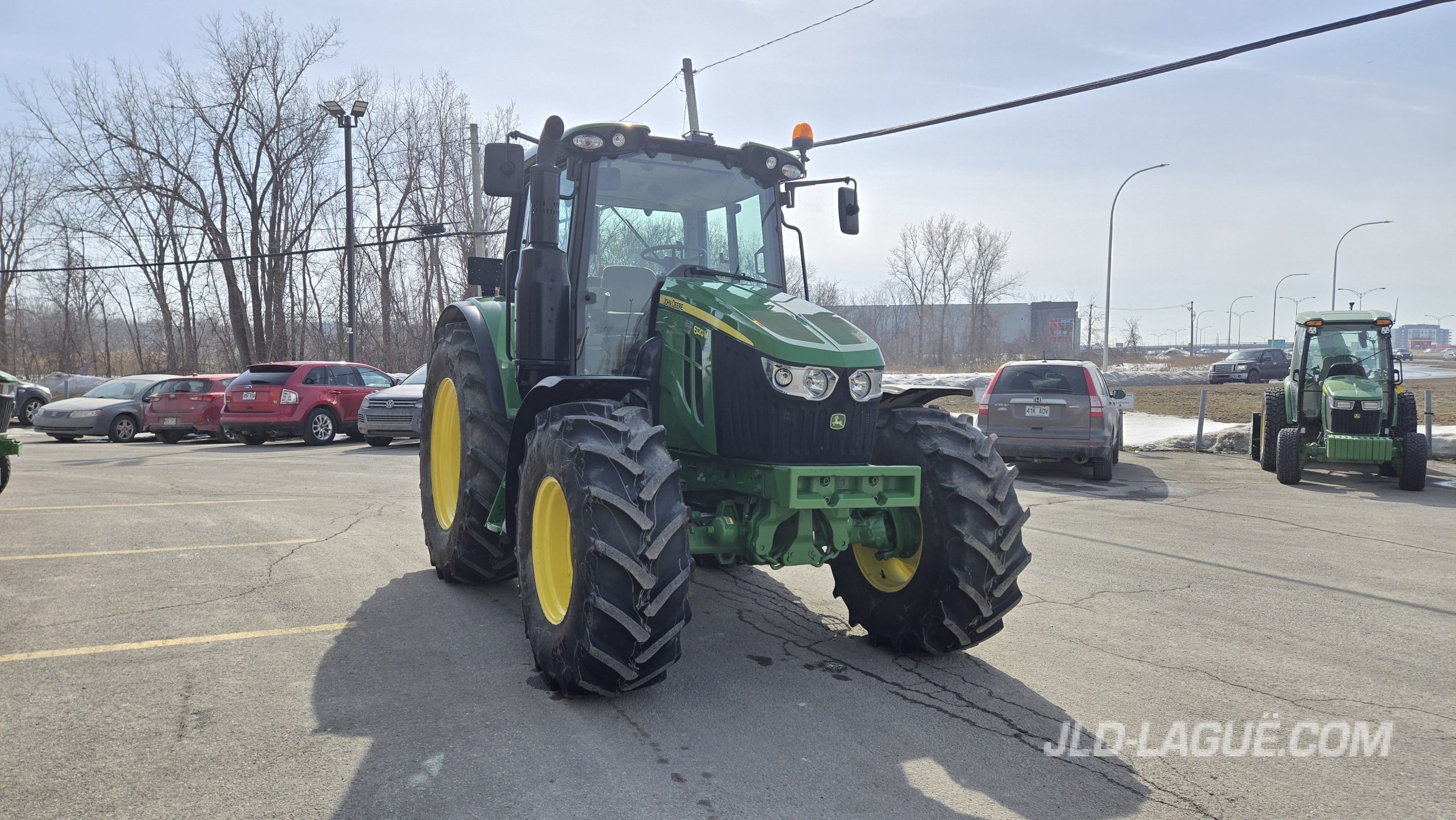 JD 6120M IVT 4X4 CAB TLS,