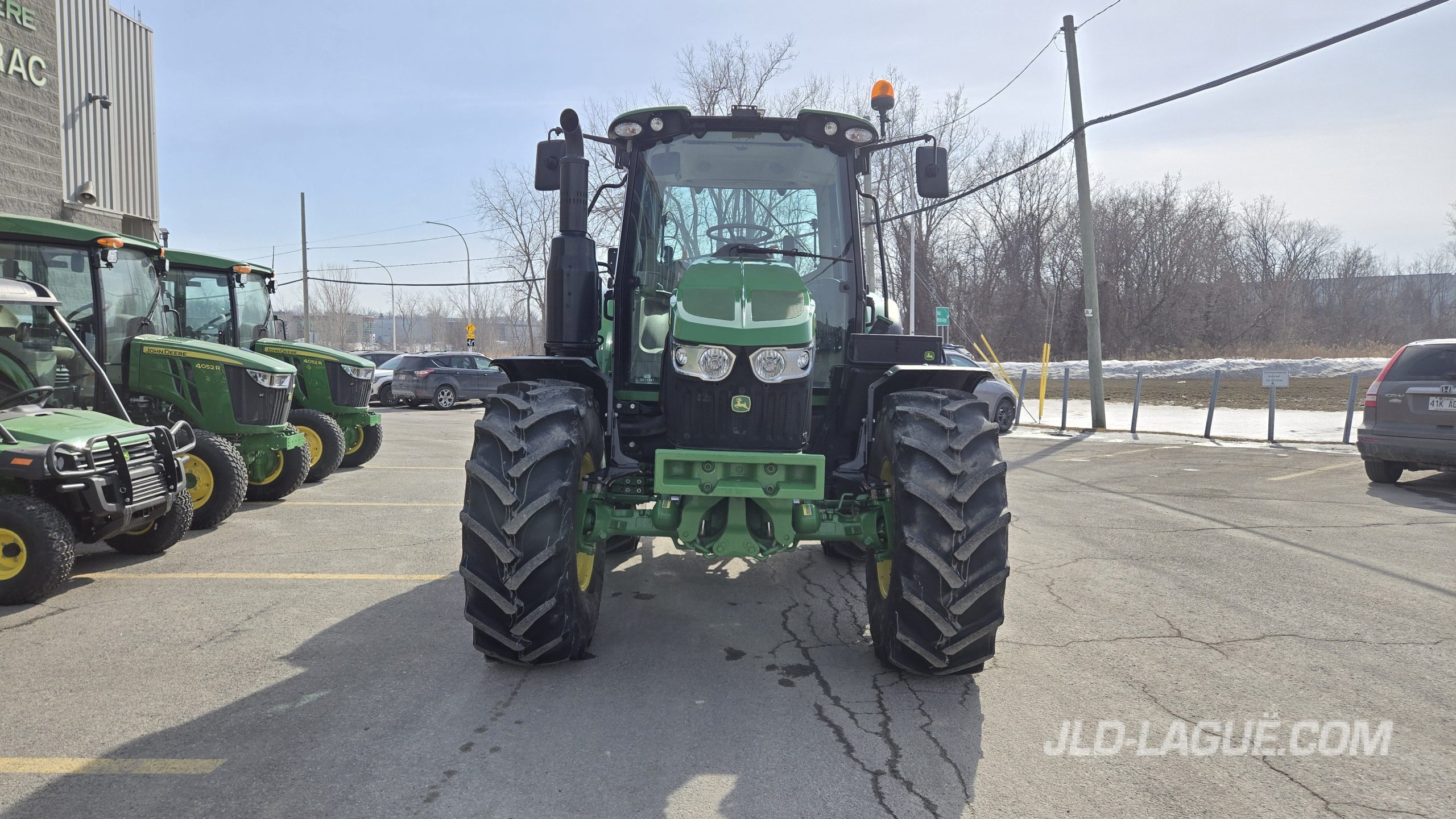 JD 6120M IVT 4X4 CAB TLS,