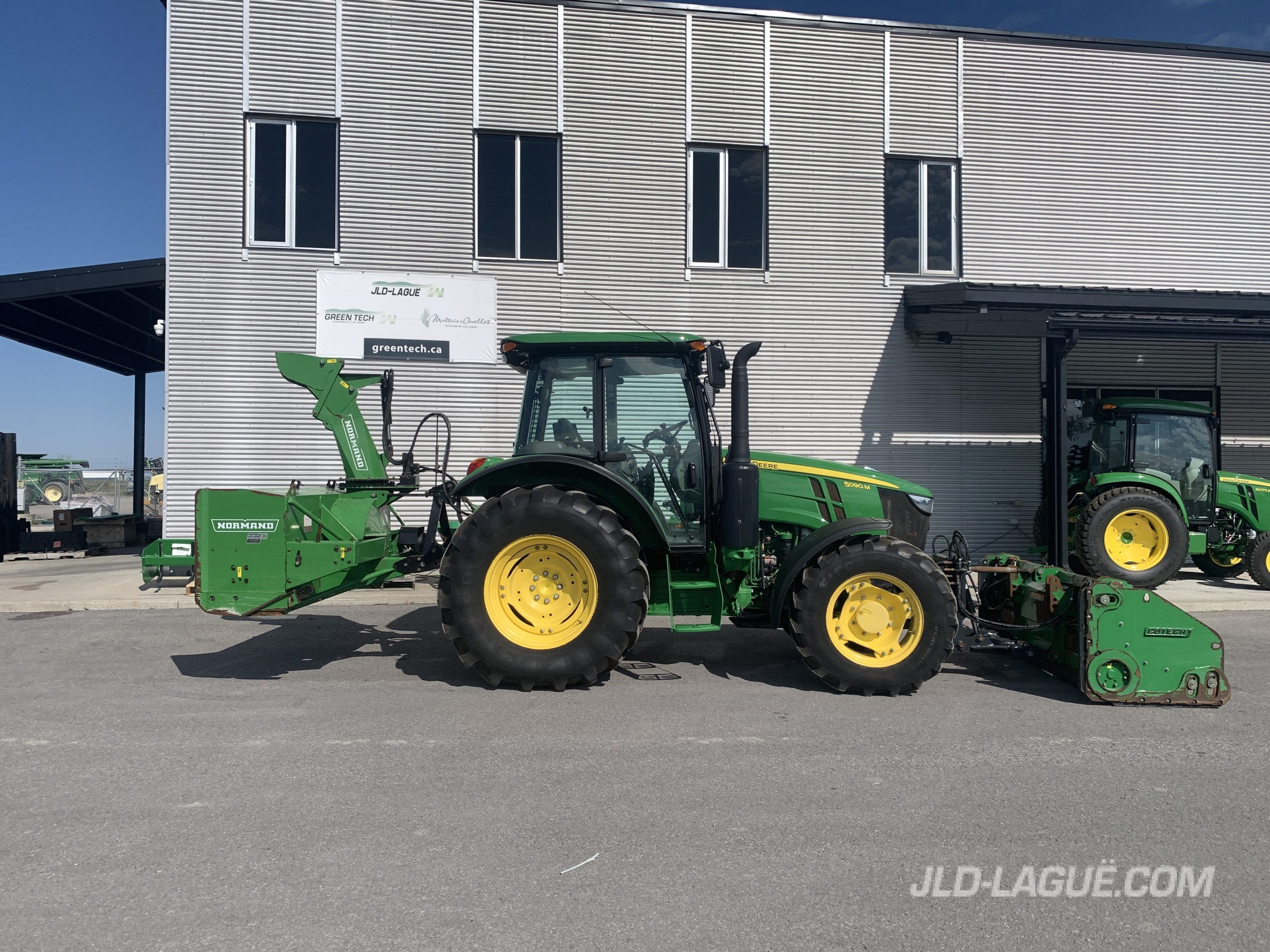 JD 5090M 4X4 CAB +KIT