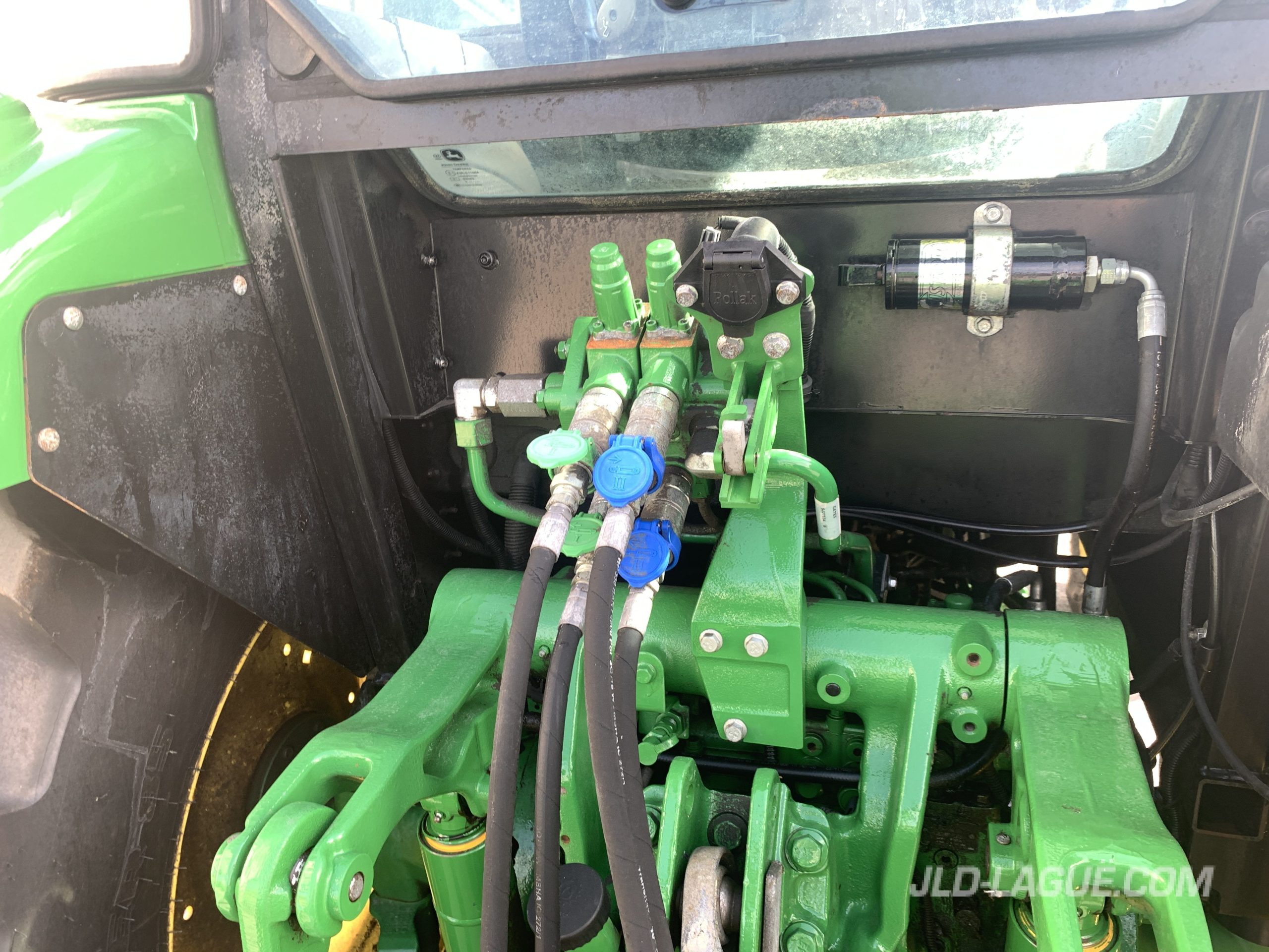 JD 5090M 4X4 CAB +KIT