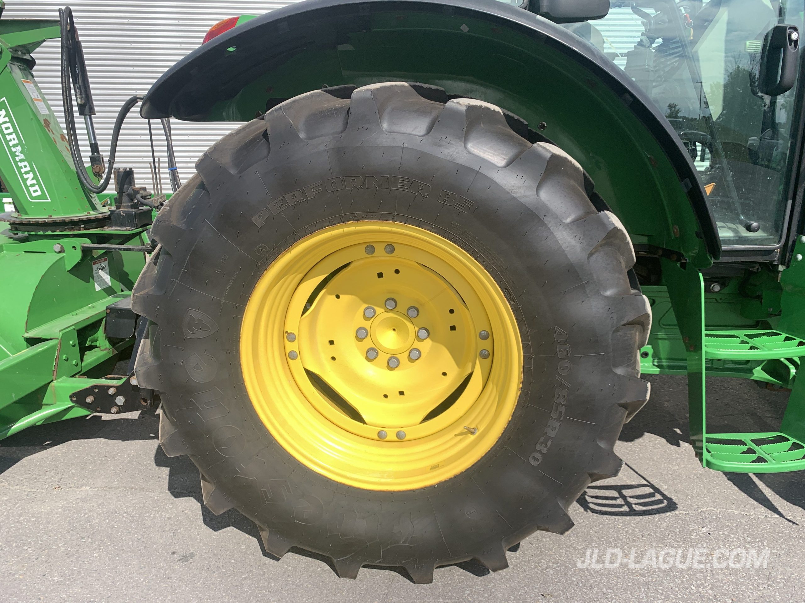 JD 5090M 4X4 CAB +KIT