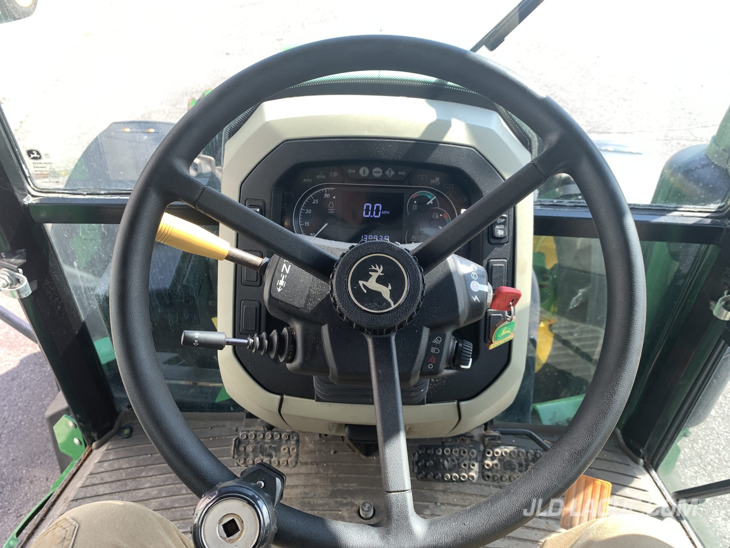 JD 5090M 4X4 CAB +KIT