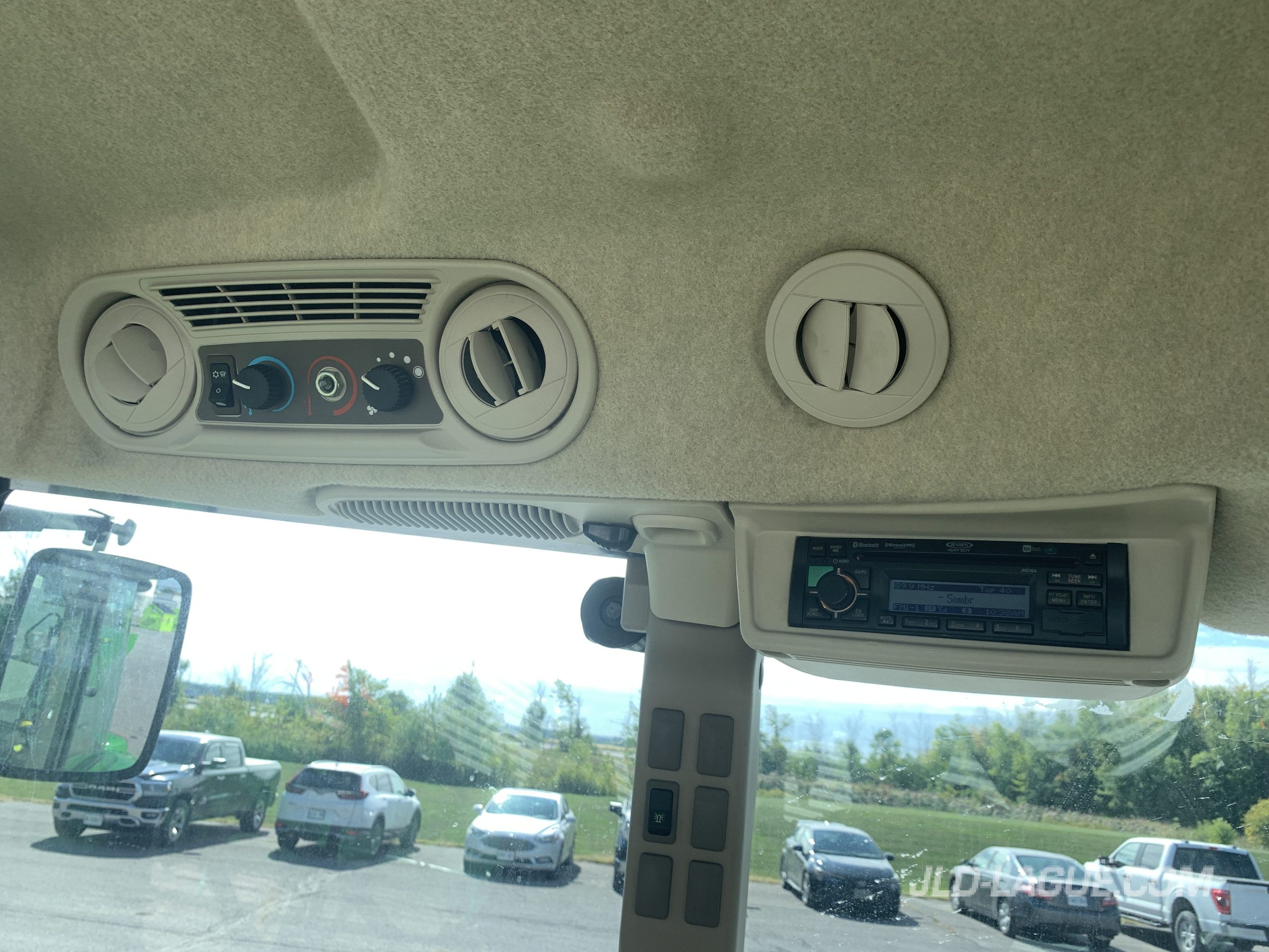 JD 5090M 4X4 CAB +KIT