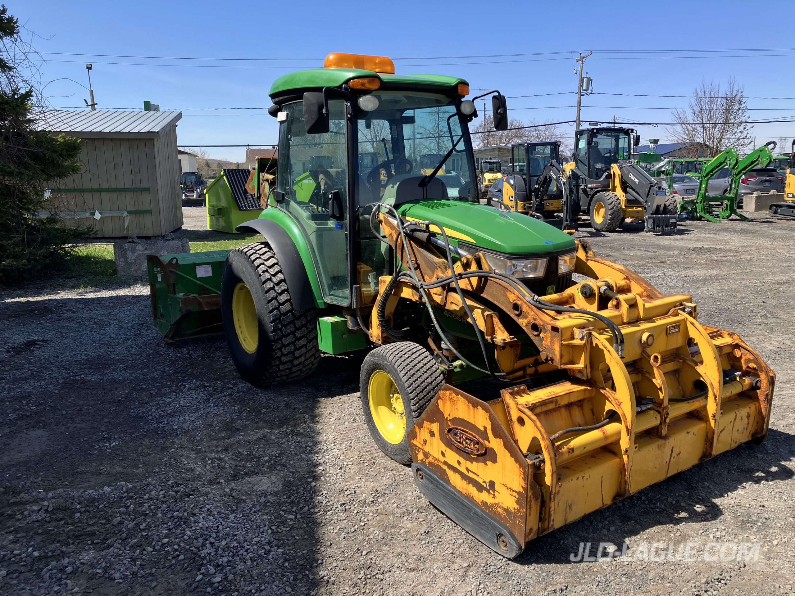 JD 4066R 4X4 CAB + KIT